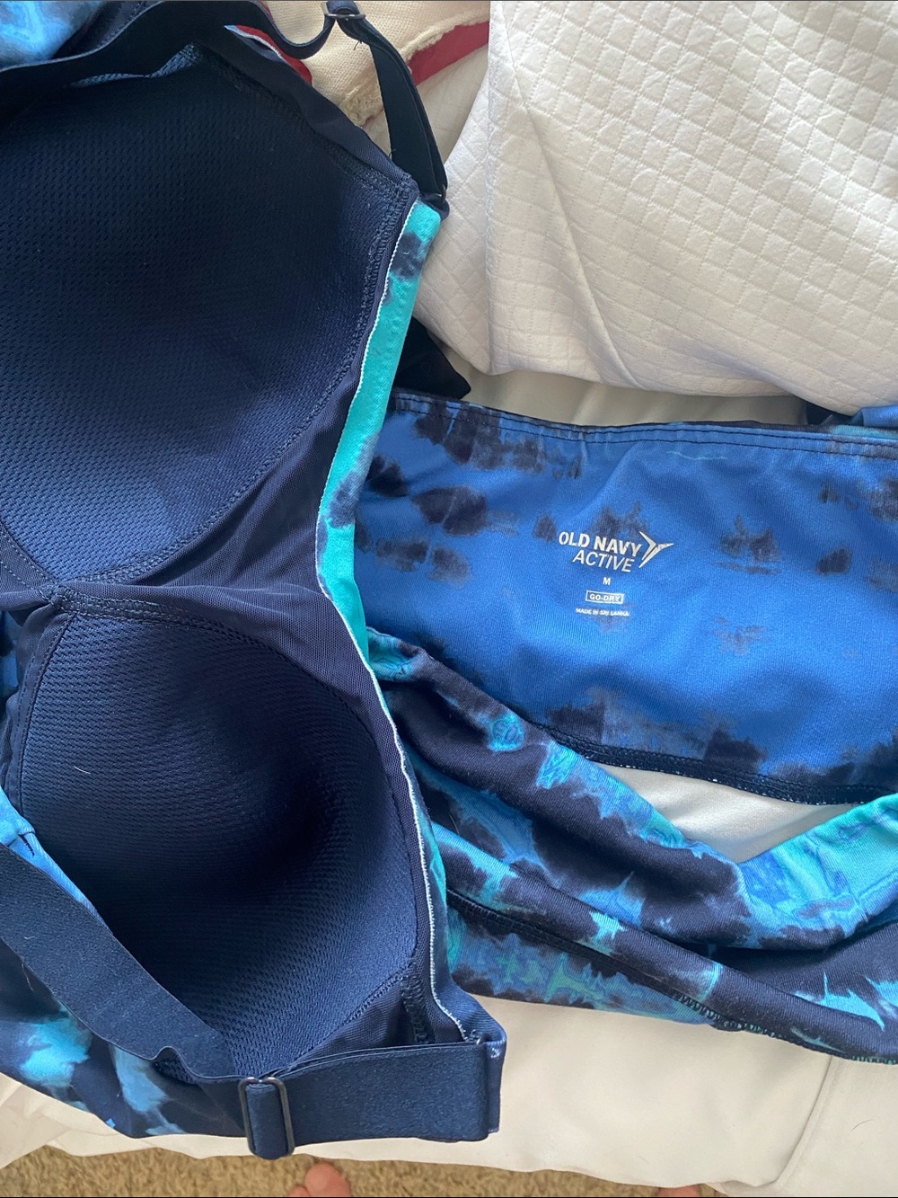 Old Navy Blue Tie-Dye Sports Bra and Bike Shorts Set - Picture 3 of 3